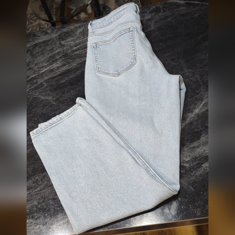Straight Jeans